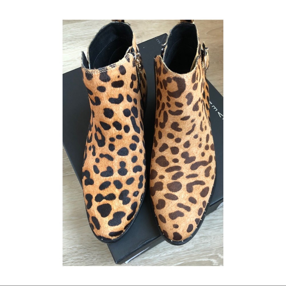 Steve Madden NWT leopard booties, 6.5